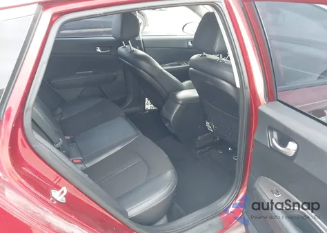 2019 Kia Optima S z USA, uszkodzony, nr VIN 5XXGT4L30KG313957